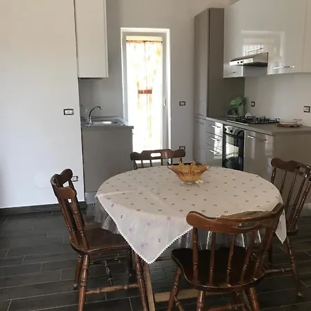 Feriehus A Casa Di Angela E Giovanni